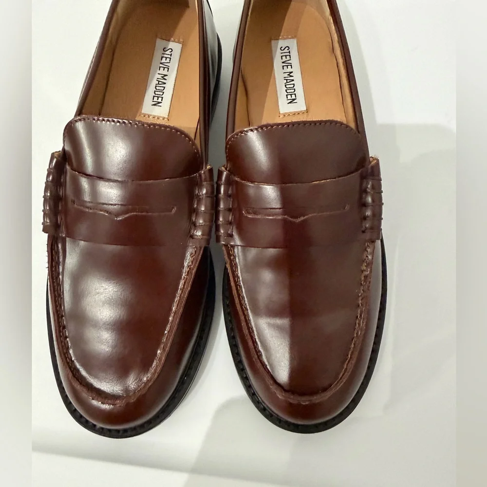 Steve Madden Madison Box Deep Burgundy Leather Loafers - Picture 9 of 13